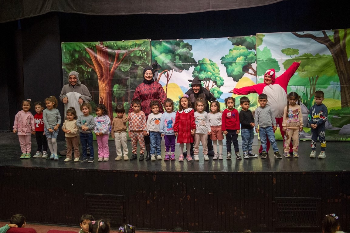 Seyhan Belediyesi, Ara Tatilde Çocukları Tiyatro ile Buluşturdu